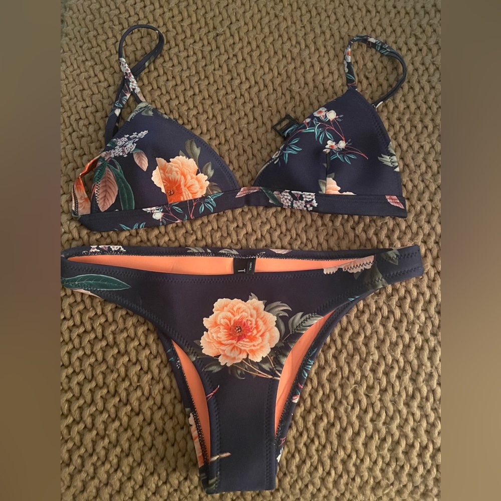 Triangl 2 piece set